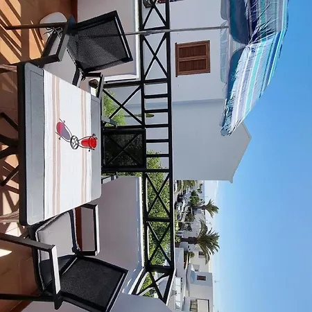 Apartment In Playa Honda Mit Sonniger Terrasse Und Meerblick