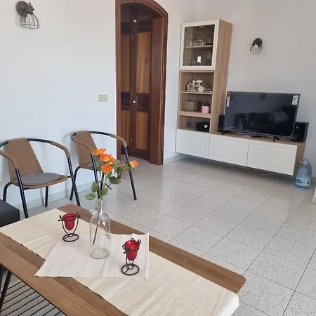 Apartment In Playa Honda Mit Sonniger Terrasse Und Meerblick *