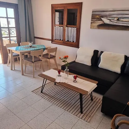 Apartment In Playa Honda Mit Sonniger Terrasse Und Meerblick *