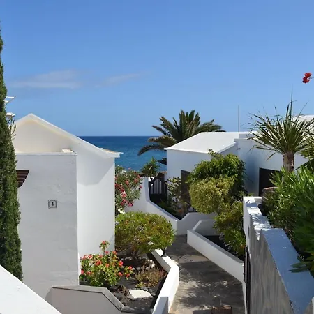 In Playa Honda Mit Sonniger Terrasse Und Meerblick *